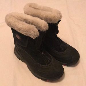 Columbia Omni Heat winter faux fur trim boots 7